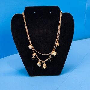 Charming Gold Pendant Necklace